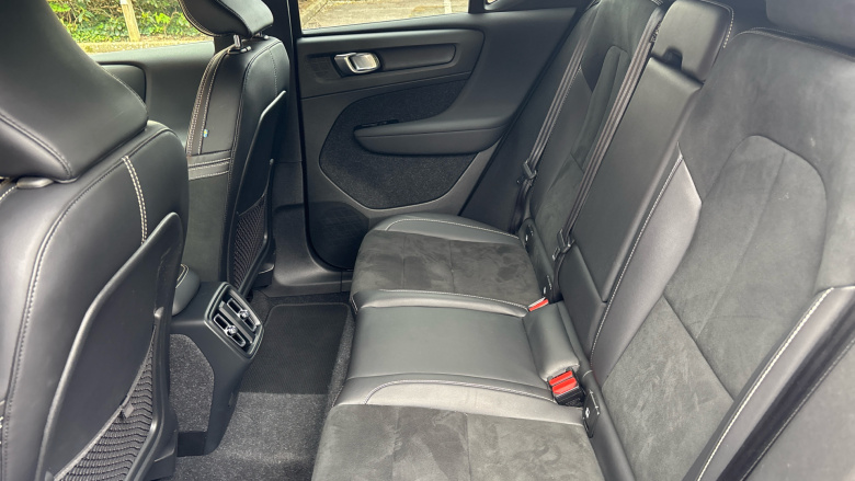 Volvo Xc40 1.5 T3 [163] R DESIGN Pro 5dr Geartronic Petrol Estate